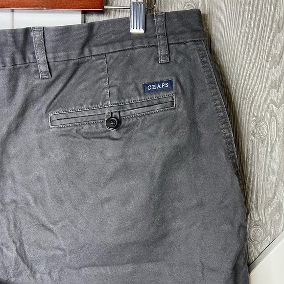 E1.01 Chap's Men's Flat Front Stretch Twill Short 38 waist - Picture 4 of 7